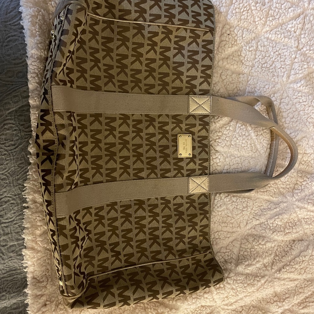 Michael Kors tote